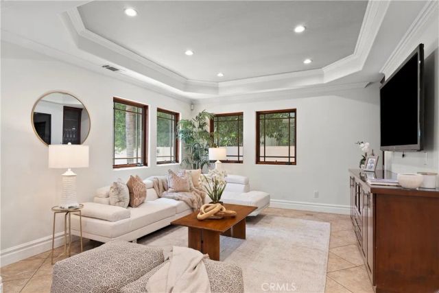 15014 Valleyheart, Sherman Oaks, CA 91403