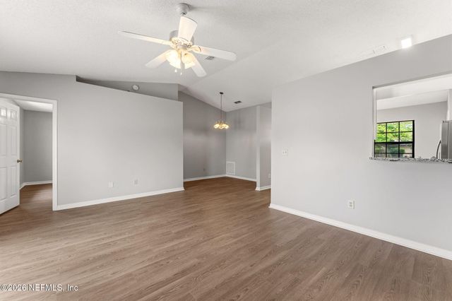 7809 ALLSPICE Circle E, Jacksonville, FL 32244