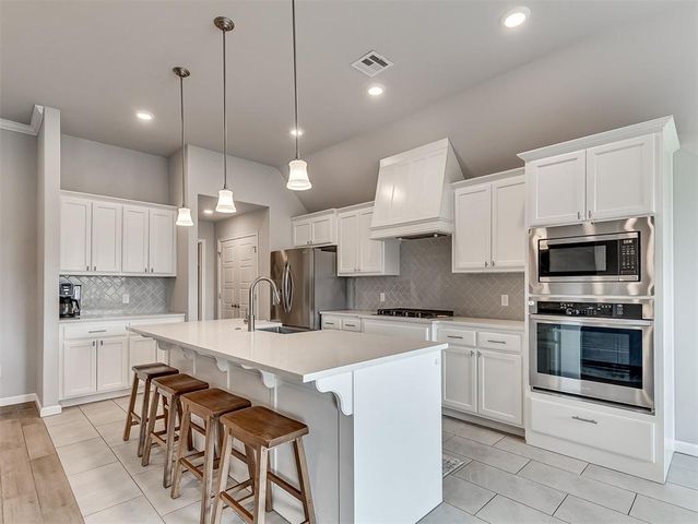 4224 NW 156th Court, Edmond, OK 73013
