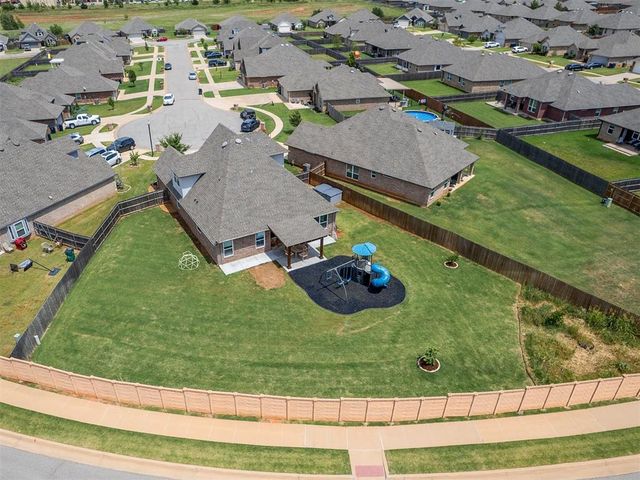 4224 NW 156th Court, Edmond, OK 73013
