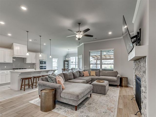 4224 NW 156th Court, Edmond, OK 73013