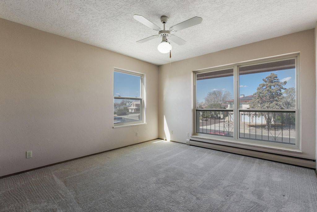 Image 37 of property listing at 4008 Saint Andrews Drive SE, Rio Rancho, NM 87124