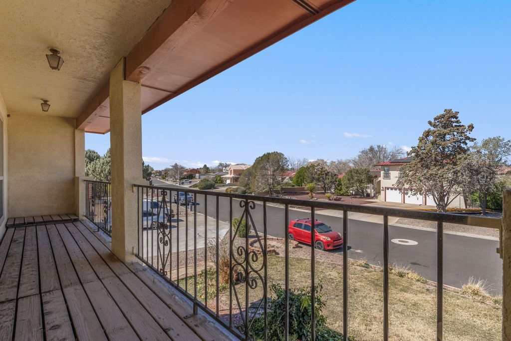 Image 39 of property listing at 4008 Saint Andrews Drive SE, Rio Rancho, NM 87124