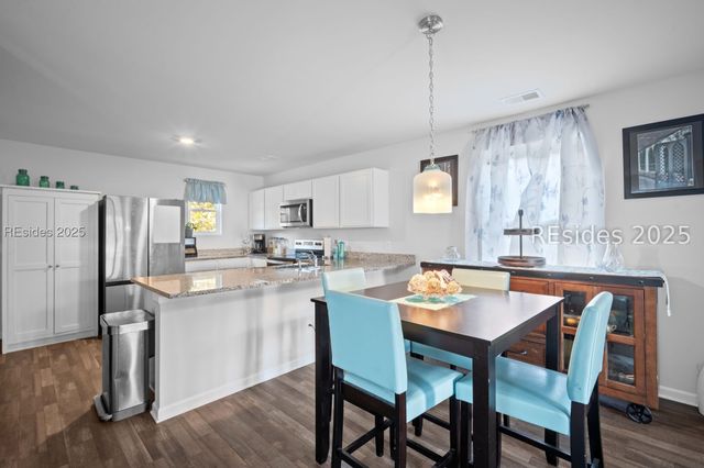 5 Palmetto Breeze Cir, Beaufort, SC 29907