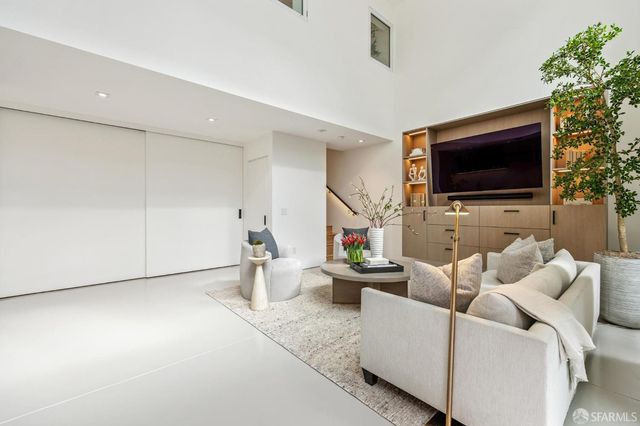 242 Alma Street, San Francisco, CA 94117