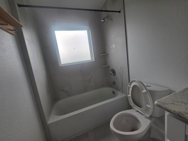 42 Road 5102 L, Cleveland, TX 77327