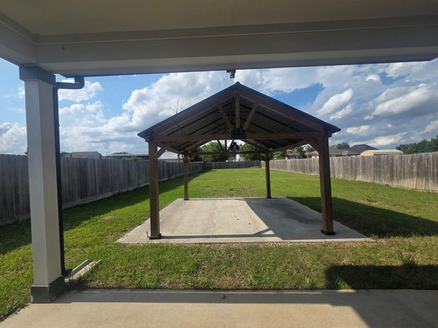 42 Road 5102 L, Cleveland, TX 77327