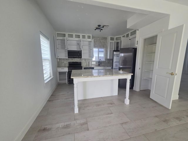42 Road 5102 L, Cleveland, TX 77327