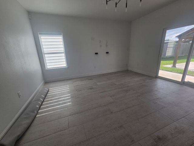 42 Road 5102 L, Cleveland, TX 77327