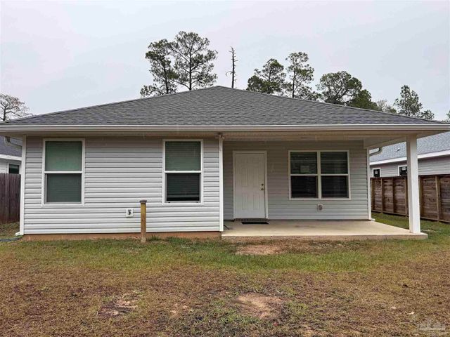 3013 N 36th Ave, Milton, FL 32583