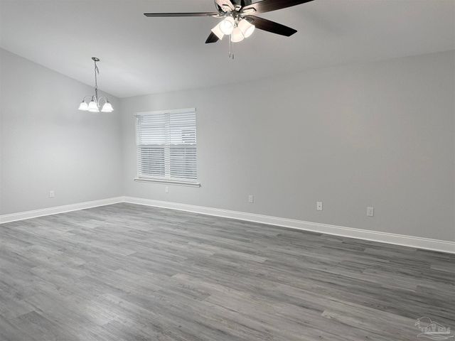 3013 N 36th Ave, Milton, FL 32583