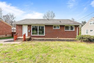 3614 Dell Rd, Jeffersontown, KY 40299