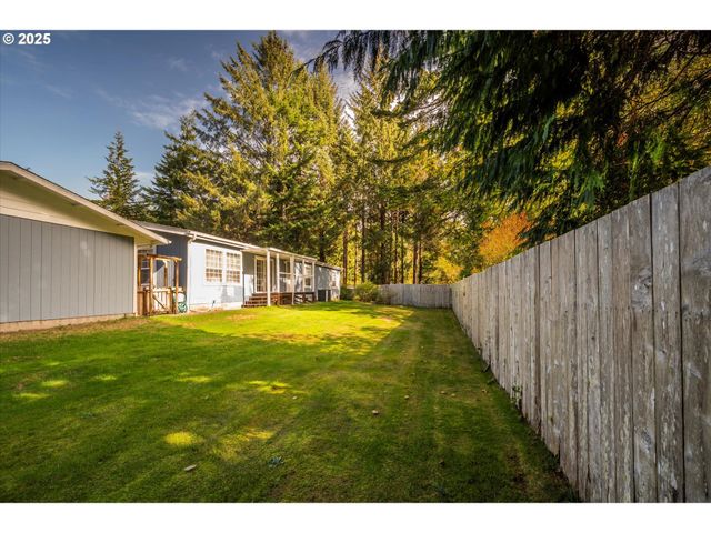 69664 MCFARLAND Rd, North Bend, OR 97459