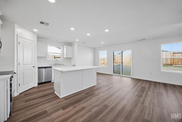 0 8824 Scintilla Ave, Bakersfield, CA 93311