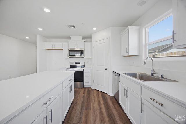 0 8824 Scintilla Ave, Bakersfield, CA 93311