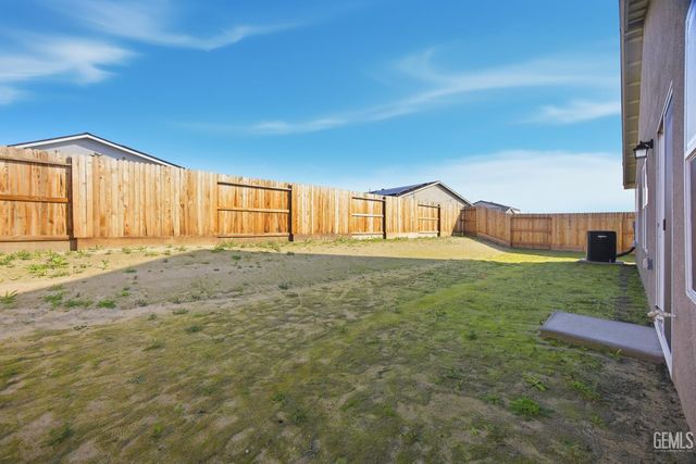 0 8824 Scintilla Ave, Bakersfield, CA 93311