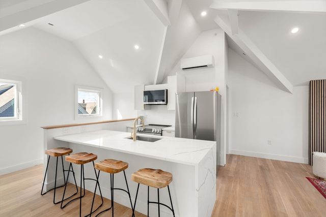106 Electric Ave 3, Somerville, MA 02144