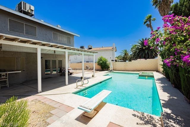 5445 El Roble Court, Las Vegas, NV 89120