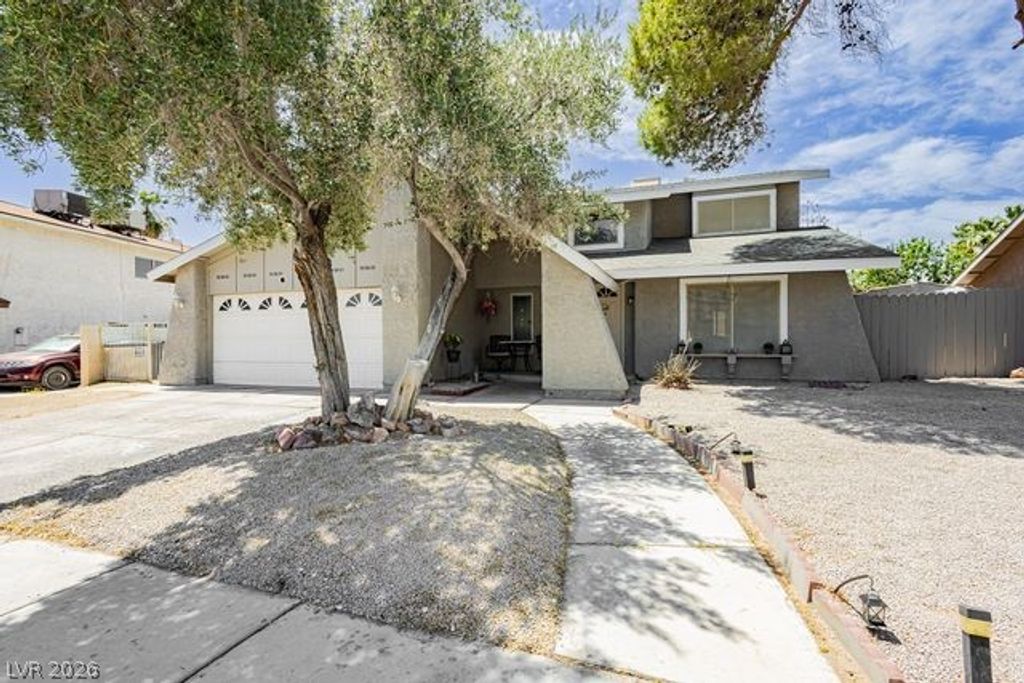 5445 El Roble Court, Las Vegas, NV 89120