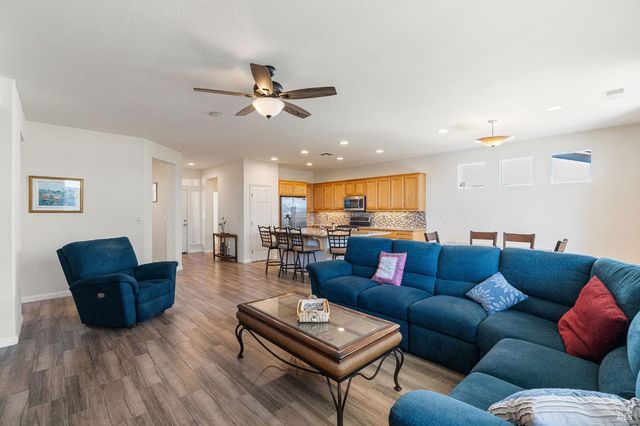 608 American Falls Dr, Rio Vista, CA 94571