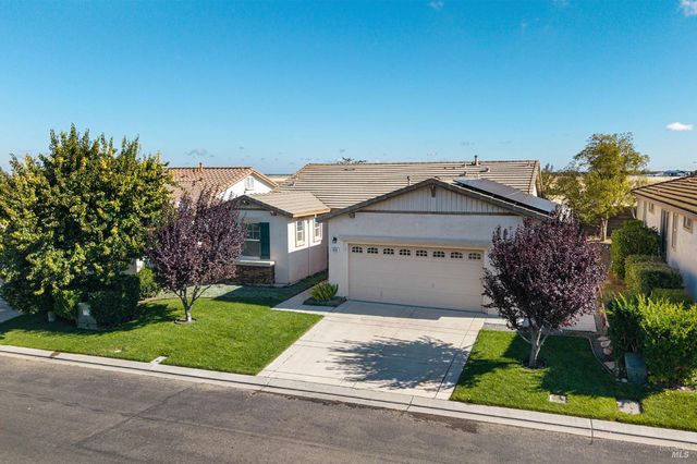608 American Falls Dr, Rio Vista, CA 94571