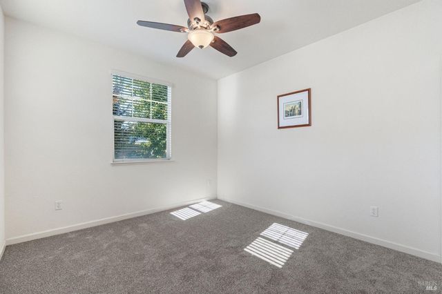 608 American Falls Dr, Rio Vista, CA 94571