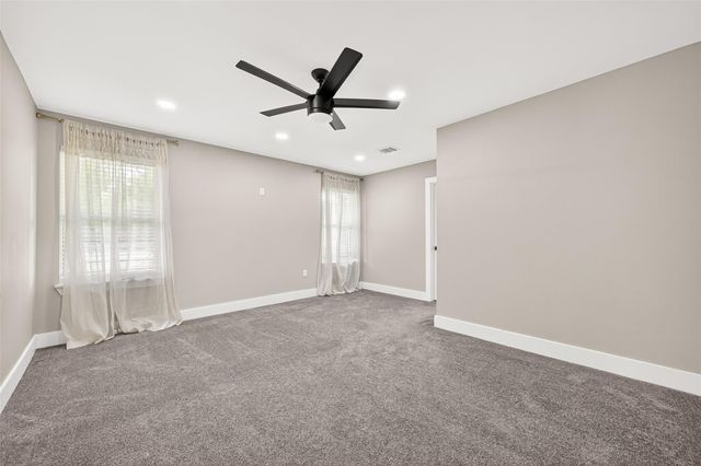 803 County Road 772, Damon, TX 77430