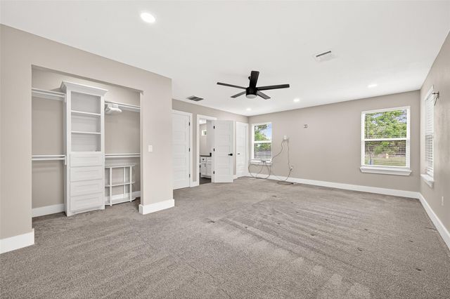 803 County Road 772, Damon, TX 77430