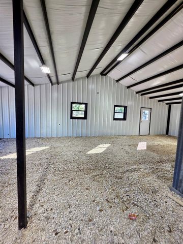 803 County Road 772, Damon, TX 77430