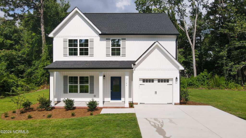 2106 Holly Drive, Wilmington, NC 28401