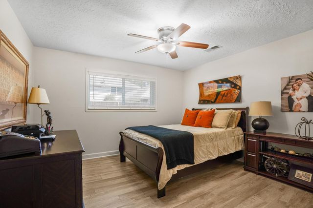 1006 Castle Hill Trail, Houston, TX 77339