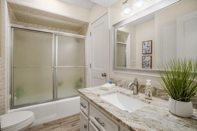 1006 Castle Hill Trail, Houston, TX 77339