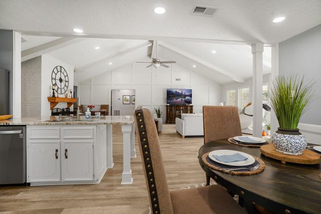 1006 Castle Hill Trail, Houston, TX 77339