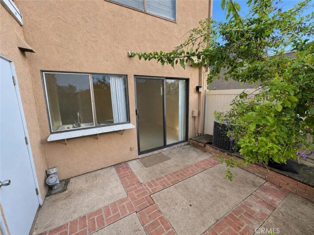 2 Greenleaf, Irvine, CA 92604
