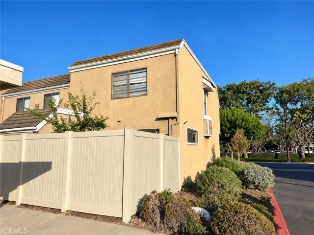 2 Greenleaf, Irvine, CA 92604
