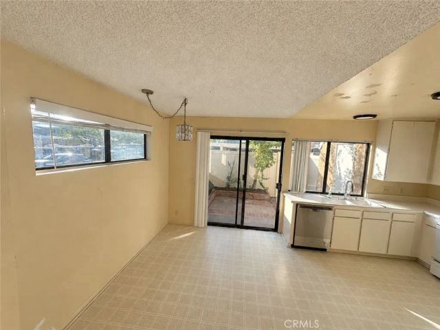 2 Greenleaf, Irvine, CA 92604