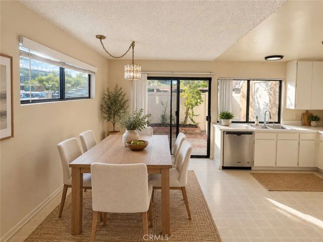 2 Greenleaf, Irvine, CA 92604