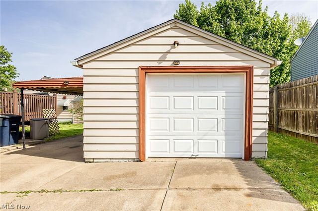 1837 Cameroon Court, Akron, OH 44305