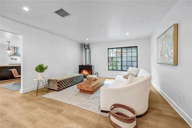 3735 Division Street, Los Angeles, CA 90065