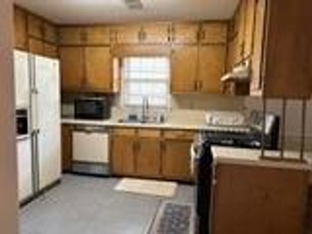 523 Ansley Brook Drive, Lawrenceville, GA 30044