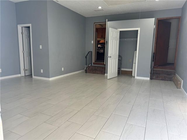 523 Ansley Brook Drive, Lawrenceville, GA 30044
