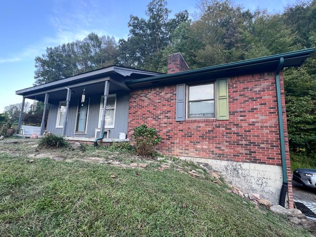 1361 KY-92, Pineville, KY 40977