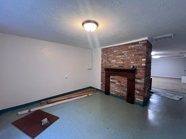 1361 KY-92, Pineville, KY 40977