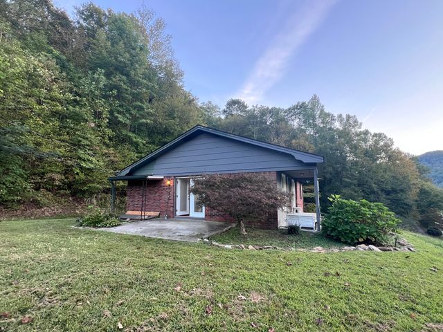 1361 KY-92, Pineville, KY 40977