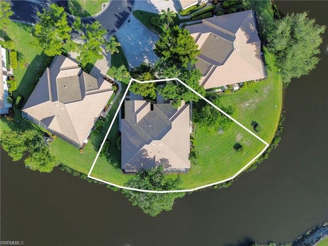 8601 Fairway Bend DR, Estero, FL 33967