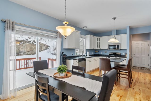 128 Thistle Hill Drive, Hinesburg, VT 05641