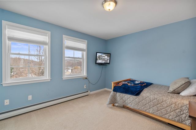 128 Thistle Hill Drive, Hinesburg, VT 05641