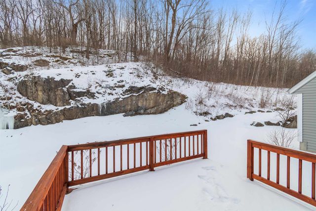 128 Thistle Hill Drive, Hinesburg, VT 05641