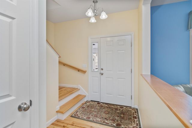 128 Thistle Hill Drive, Hinesburg, VT 05641