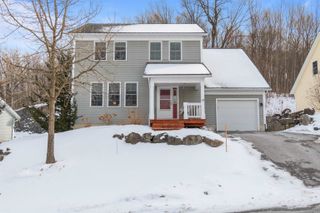 128 Thistle Hill Drive, Hinesburg, VT 05641